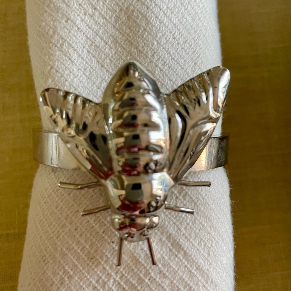 Napkin Rings, 8 Shiny Silver Metal Bees, 2” x 1 1/2”, Fun Addition to a Table! - Picture 2 of 5